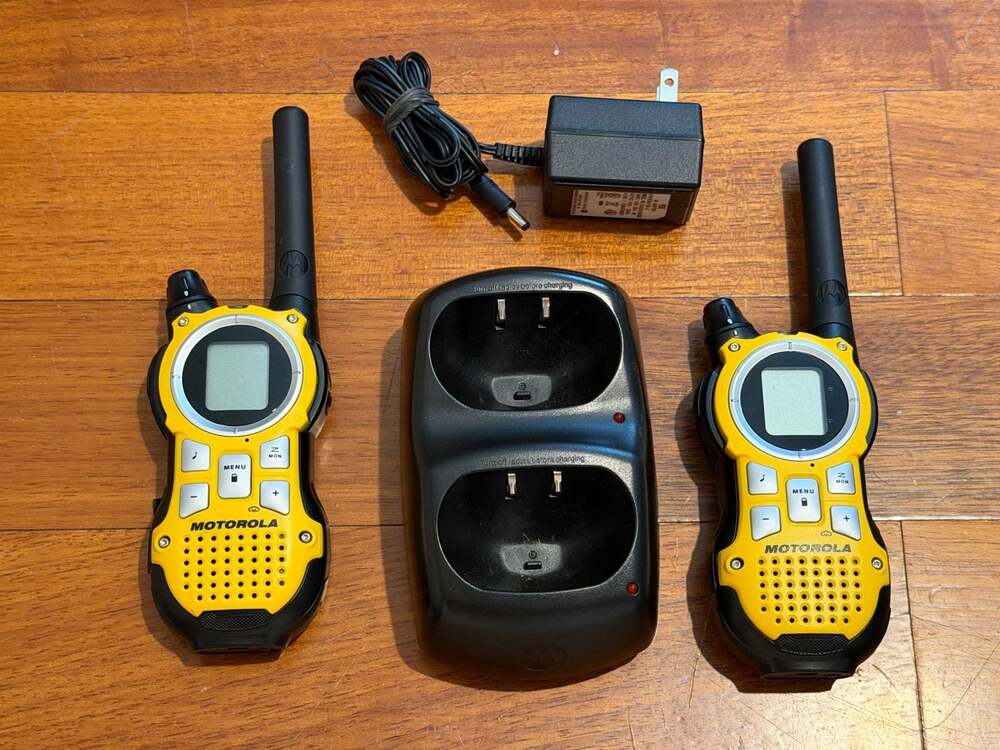 Motorola Talkabout MR350R Two-Way Radio Pair with Charging Base